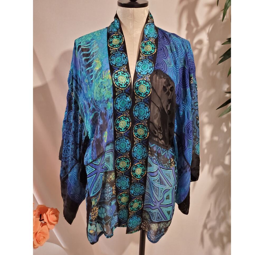 Vtg Chicos Silk Embroidered Patchwork Light Kimono Jacket Size S/M Boho Hippie